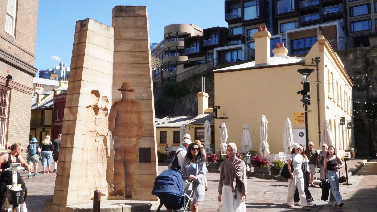 Historic laneway and memorial in The Rocks